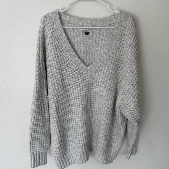 American Eagle grey chunky knit cozy v neck sweater size XL - Picture 3 of 9